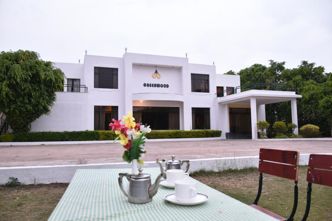 Greenwood Hotel 카주라호 외부 사진